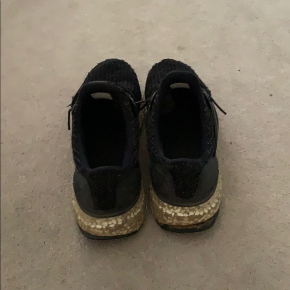 Adidas Ultraboost - Picture 3 of 5